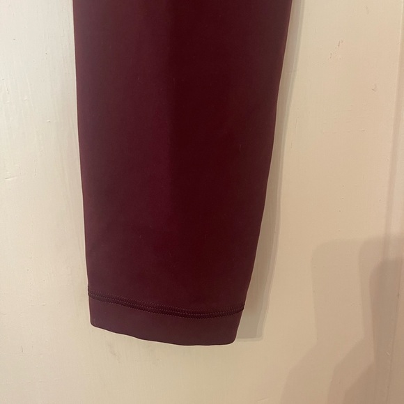 Wunder Train High Rise Tight - Picture 7 of 10